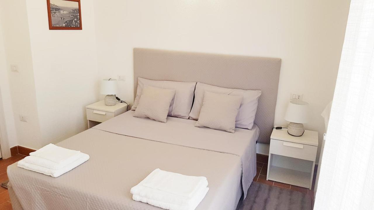 B&B Bell'Alba Santa Teresa Gallura Exterior photo